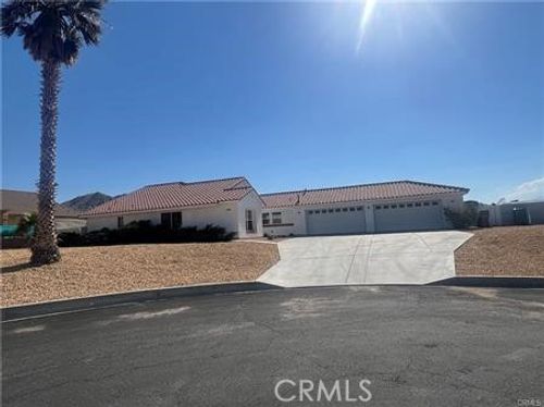 57019 Selecta Ave, Yucca Valley, CA, 92284-9505 | Card Image