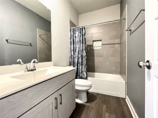 Full Bathroom Downstairs | Image 17