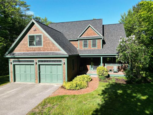518 Old Main St, New London, NH, 03257-6059 | Card Image