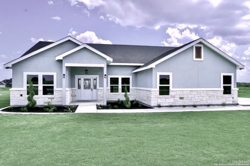 176 Hidden Ranch Ct, Floresville, TX, 78114-0059 | Card Image