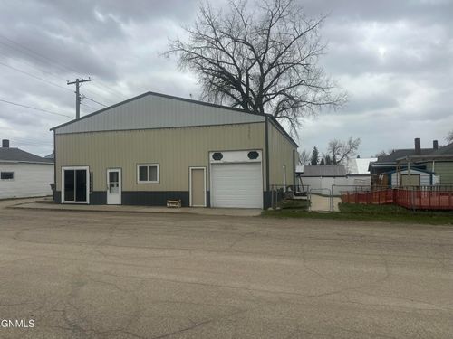 115 1st Avenue Nw, Streeter, ND, 58483 | Card Image