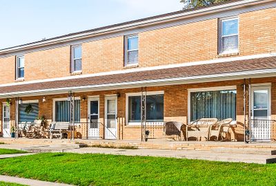 3 - 2110 Todd Drive, Townhouse with 2 bedrooms, 1 bathrooms and 1 parking in Bloomington IL | Image 1