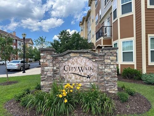 unit-103-10035 City Walk Dr, Woodbury, MN, 55129-9213 | Card Image