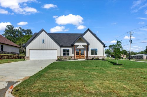 1600 Franklin St, Weatherford, TX, 76086-1637 | Card Image