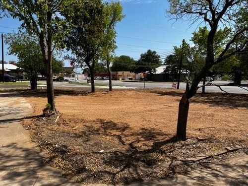 1103, 1109, 1111 S Ford St, Llano, TX, 78643 | Card Image