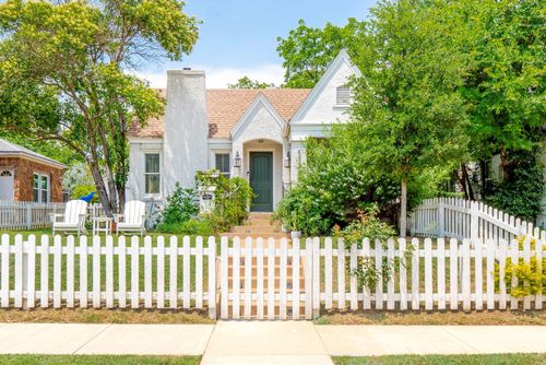 4112 Pershing Ave, Fort Worth, TX, 76107-4313 | Card Image