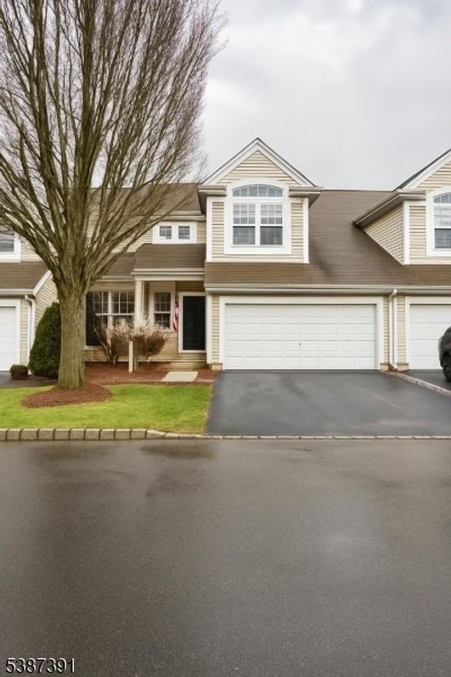 131 Marlboro Cir, Stewartsville, NJ, 08886-2046 | Card Image