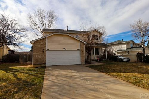 30 Bellita Dr, Pueblo, CO, 81001-1403 | Card Image