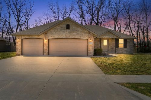 1343 S Mulberry Ave, Springfield, MO, 65802-7851 | Card Image