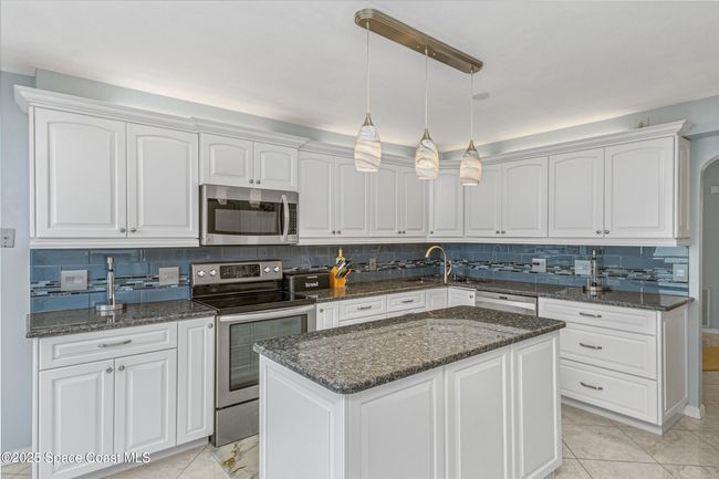 A701 - 5635 Highway A1a, Condo with 3 bedrooms, 3 bathrooms and null parking in Melbourne Beach FL | Image 24