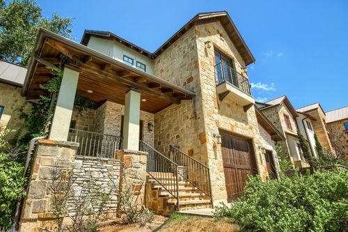 828 Stonewall Ridge Ln, Austin, TX, 78746-6396 | Card Image