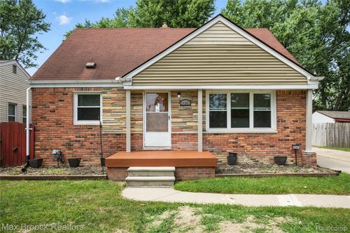 25301 Ford St, Roseville, MI, 48066-5045 | Card Image