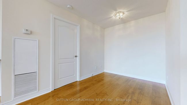 204 - 60 Disera Dr, Condo with 2 bedrooms, 2 bathrooms and null parking in Vaughan ON | Image 21