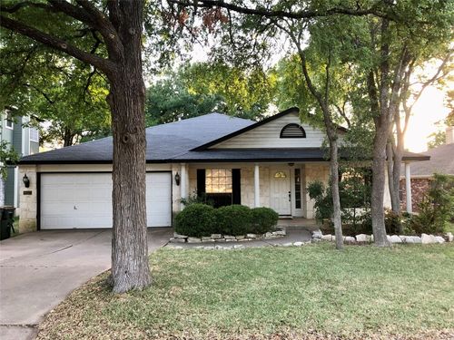 8117 Osborne Dr, Austin, TX, 78729-8072 | Card Image