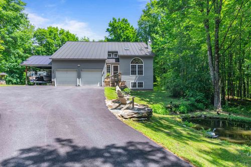 84 Long Pond Dr, Milton, VT, 05468-3495 | Card Image
