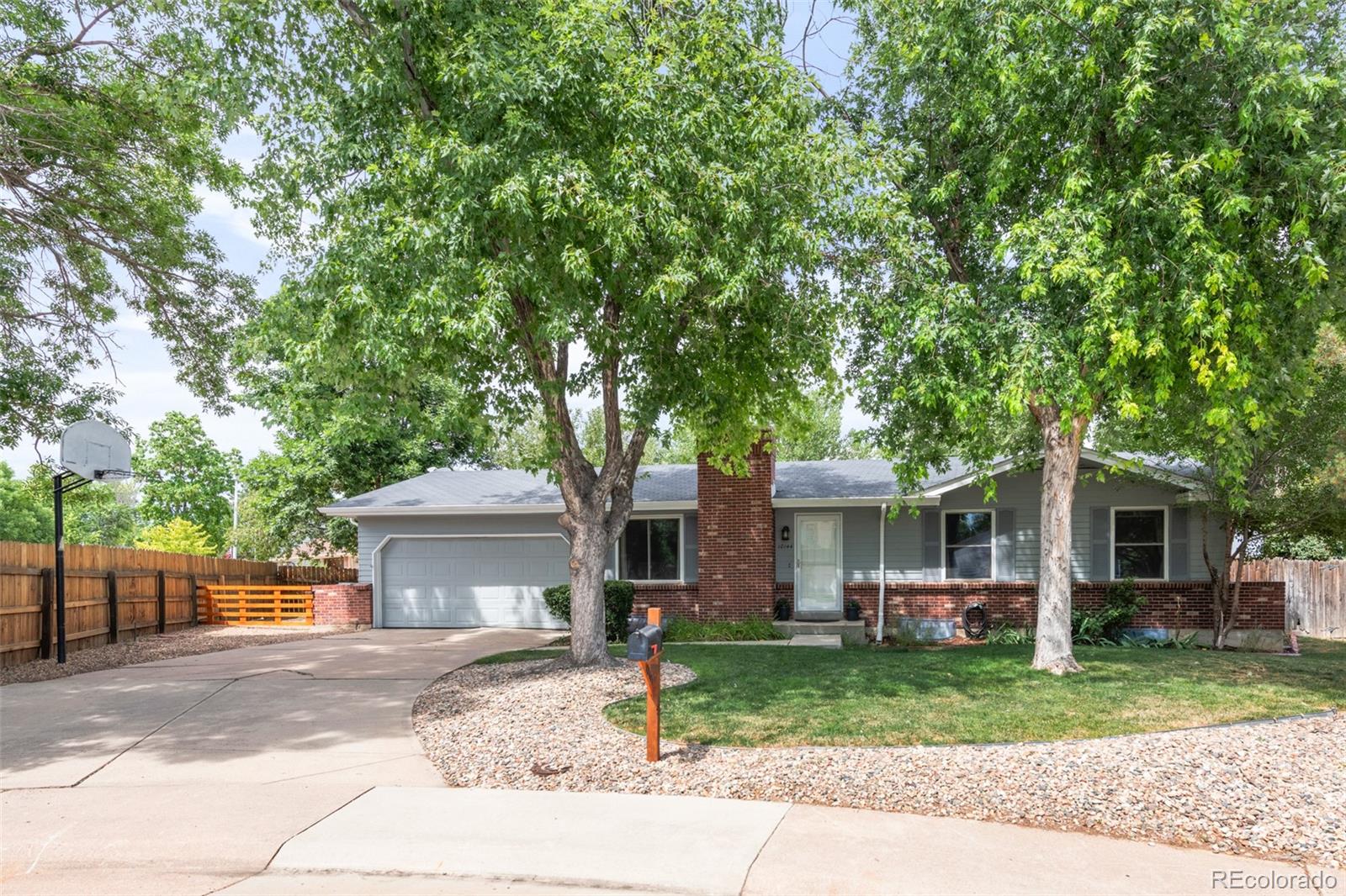 Caley Ave, Littleton, CO 80127