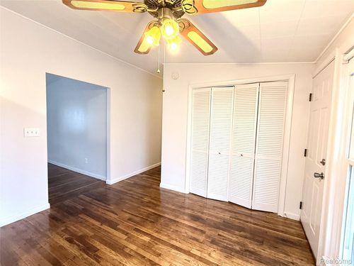 36945 Menton Street, Romulus, MI, 48174 | Card Image