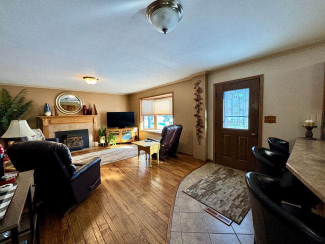 Living Room | Image 13