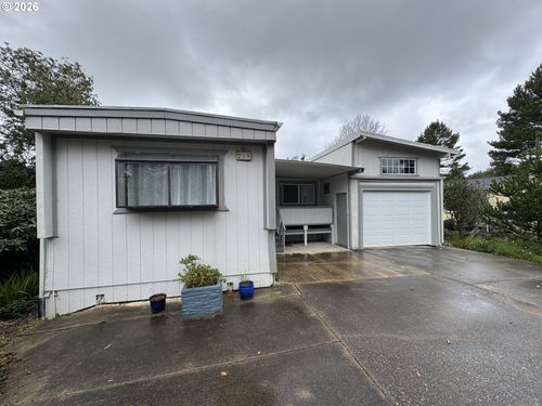 spc-218-1600 Rhododendron Dr, Florence, OR, 97439-7301 | Card Image