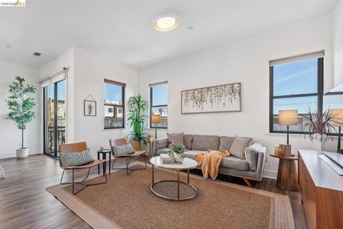 1143 66th St, Emeryville, CA, 94608 | Card Image