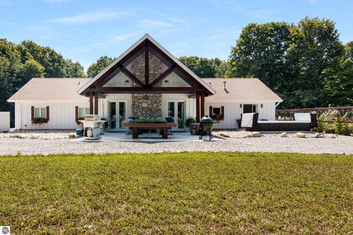 8986 Alden Mdws, Alden, MI, 49612-9578 | Card Image