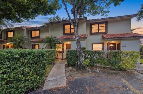4153 Coral Springs Dr, Coral Springs, FL, 33065-6401 | Card Image