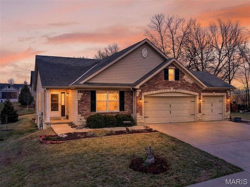 5 Remington Pl, Troy, MO, 63379-3990 | Card Image