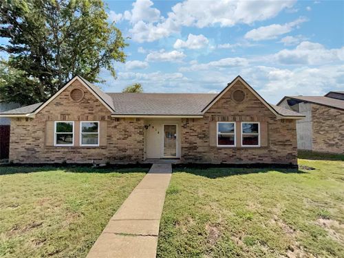 2918 Centennial Drive, Garland, TX, 75042 | Card Image