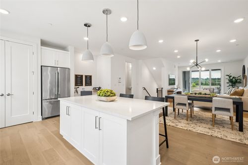 2903-12257 137th Pl Ne, Redmond, WA, 98052-1436 | Card Image