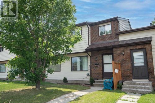 70 Mcblane Close, Red Deer, AB, T4R1W6 | Card Image