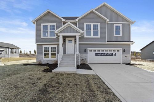 543 Scenic View Ave, Valparaiso, IN, 46385 | Card Image
