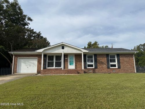 201 Tower Dr, Jacksonville, NC, 28546-8034 | Card Image