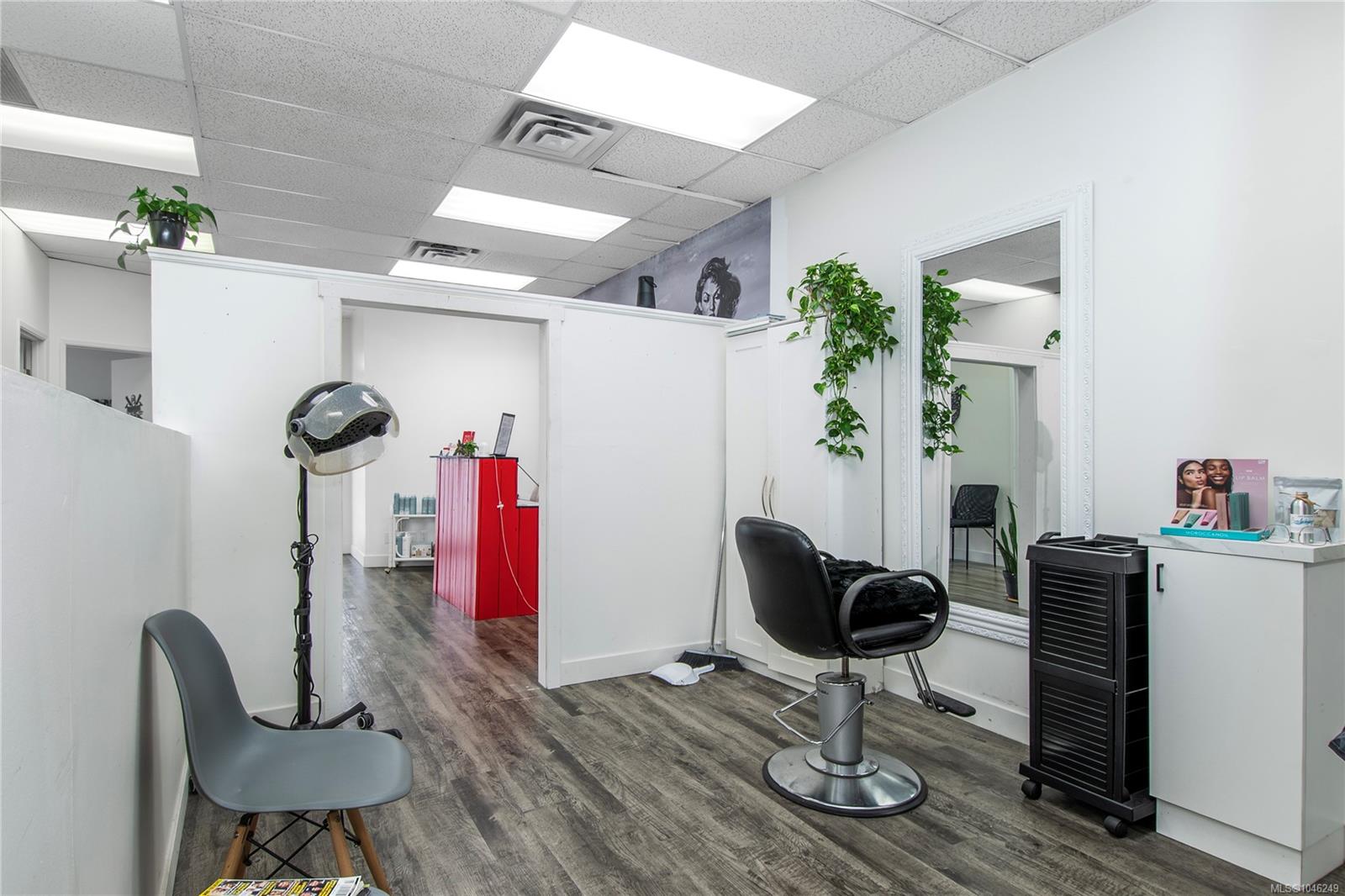 Commercial Lease in Campbell River 5