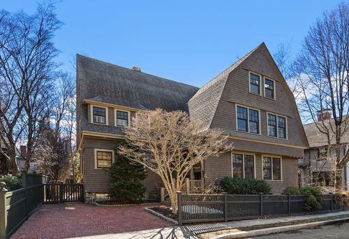 3 Berkeley Pl, Cambridge, MA, 02138-3411 | Card Image