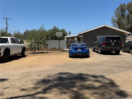 20283 Oakhill Rd, Madera, CA, 93638-8017 | Card Image