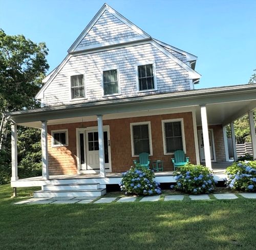 28 Grovedale Rd, Oak Bluffs, MA, 02557-6935 | Card Image