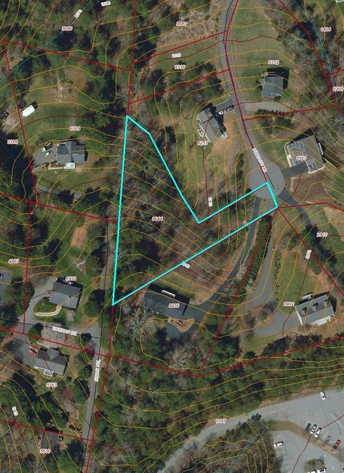 16-235 Macduff Ln, Weaverville, NC, 28787-6704 | Card Image