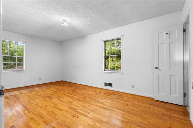 300 S Dale Ave, House other with 3 bedrooms, 2 bathrooms and null parking in Calhoun GA | Image 17