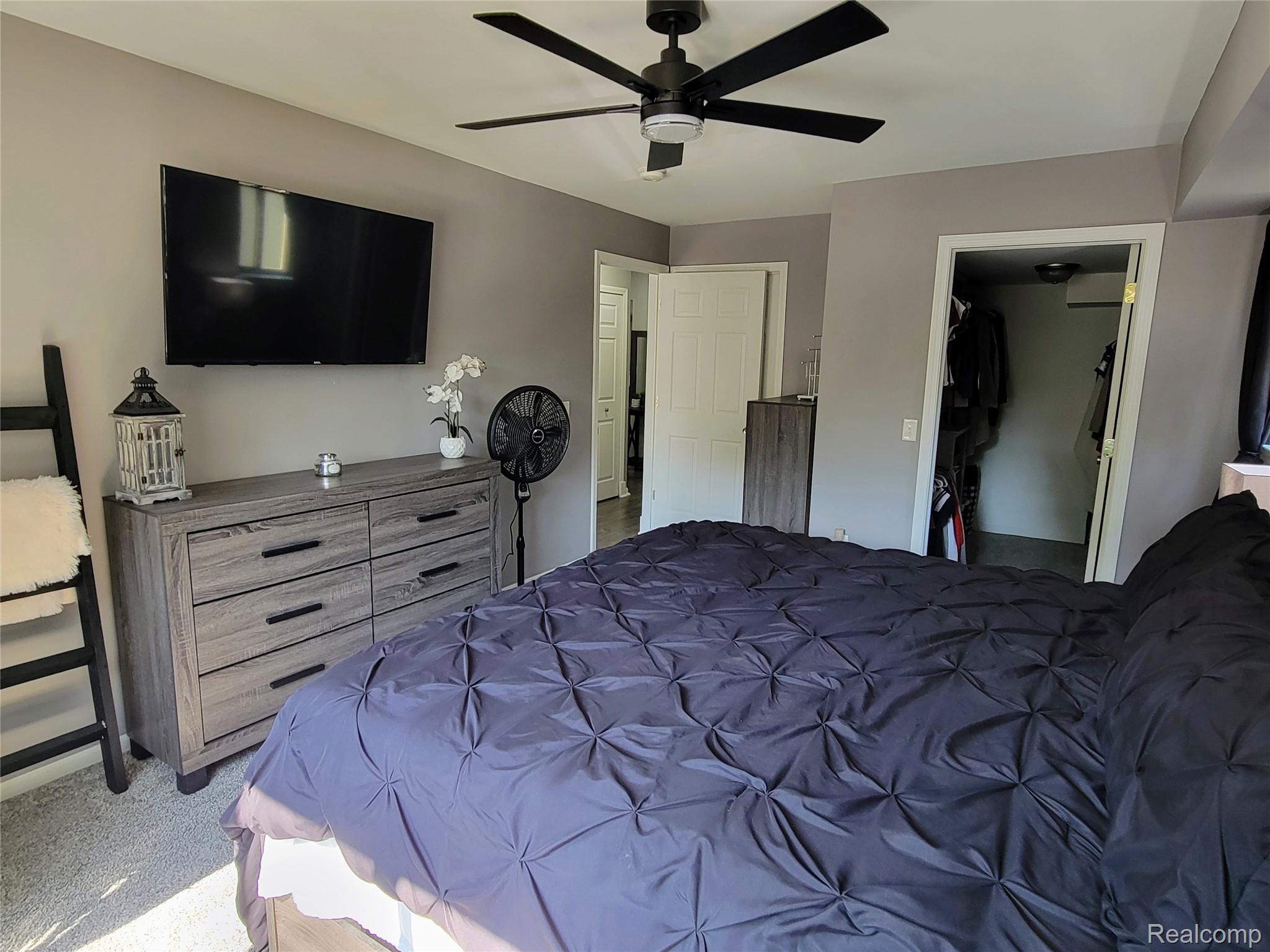 Residential in Oakland Charter Township 5