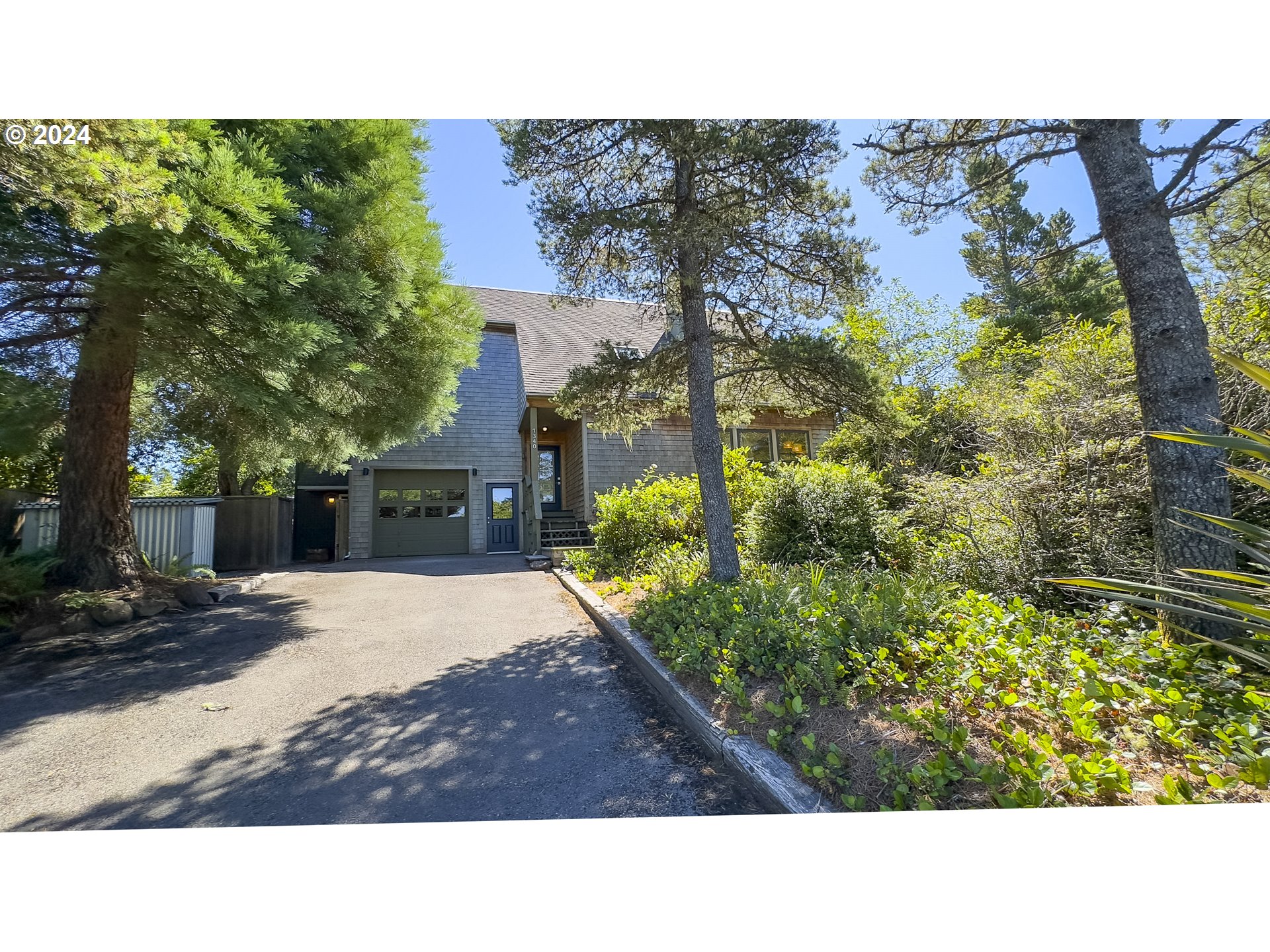 Kingwood St, Florence, OR 97439