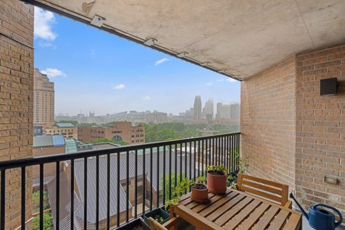 unit-f901-110 1st Ave Ne, Minneapolis, MN, 55413-2467 | Card Image
