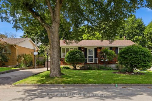 83 Amy Cres, London, ON, N5Y4A5 | Card Image