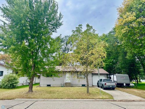 314 2nd Ave Se, Hankinson, ND, 58041-4123 | Card Image