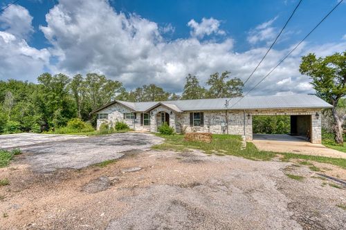 105 Mesquite Bnd, Kingsland, TX, 78639-3953 | Card Image