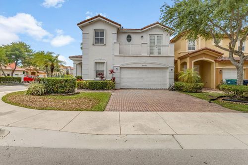 8610 Nw 110th Ave, Doral, FL, 33178 | Card Image
