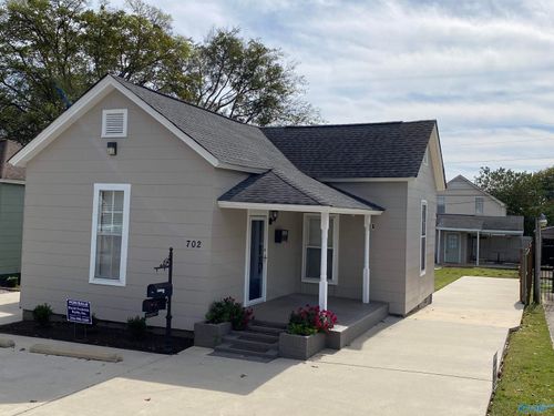 702&702-1/2 Mckinley Ave Ne, Huntsville, AL, 35801 | Card Image