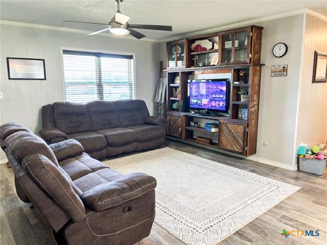 912 N Avenue G, House other with 4 bedrooms, 3 bathrooms and null parking in Shiner TX | Image 4