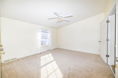 66 Sunset Way, Manchester, NH, 03104 | Card Image