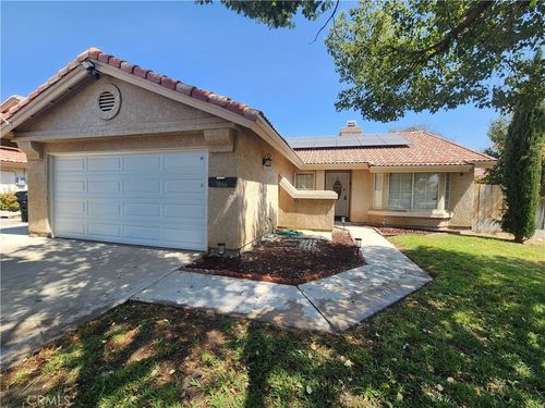 1066 Gloria, Hemet, CA, 92545 | Card Image
