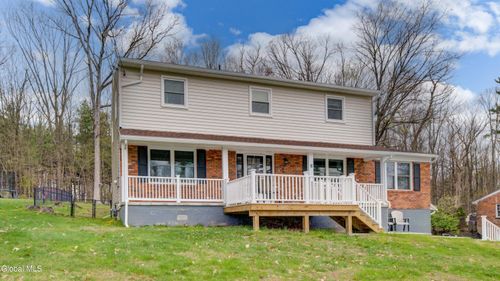 8 Pinewood Dr, Glenville, NY, 12302-4714 | Card Image